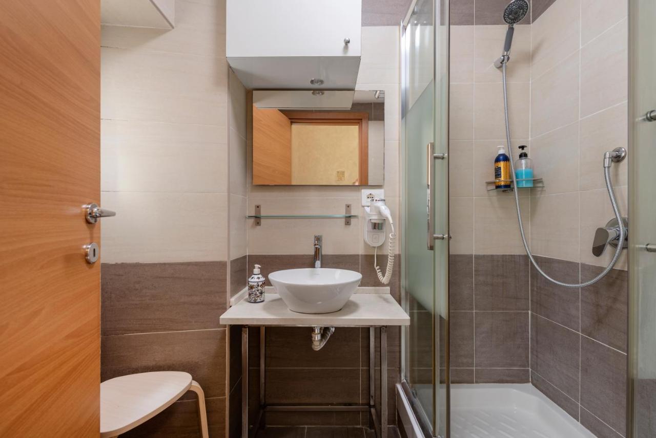 Joyful Guest House Rome Exterior photo